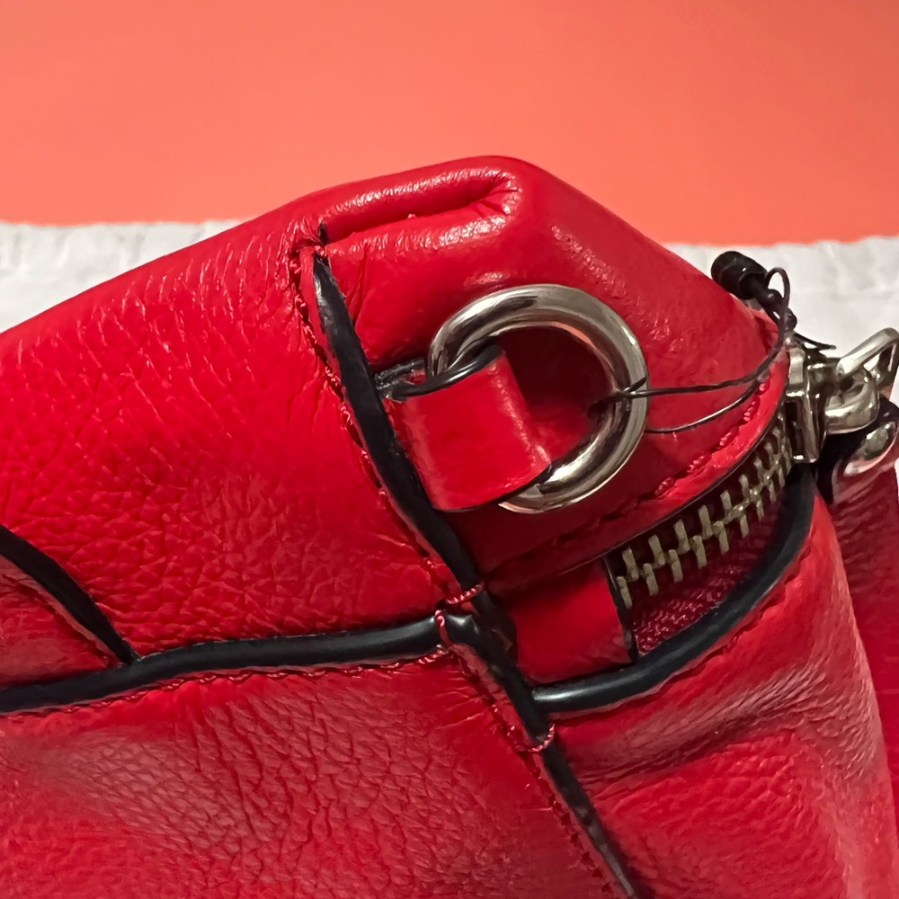 Like new Marc by Marc jacobs canteen style bag - Picture 11 of 16